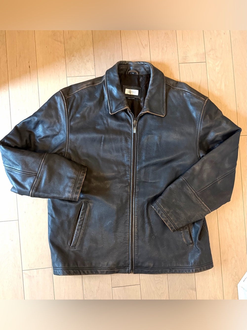 Barneys New York men’s XL vintage leather jacket
